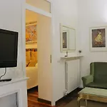 Historical Center Montenapoleone Loft * 밀라노