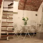 Historical Center Montenapoleone Loft 밀라노
